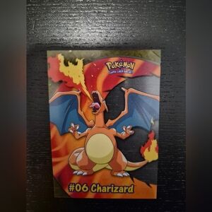 2000 Topps TV - Pokemon - Charizard #06